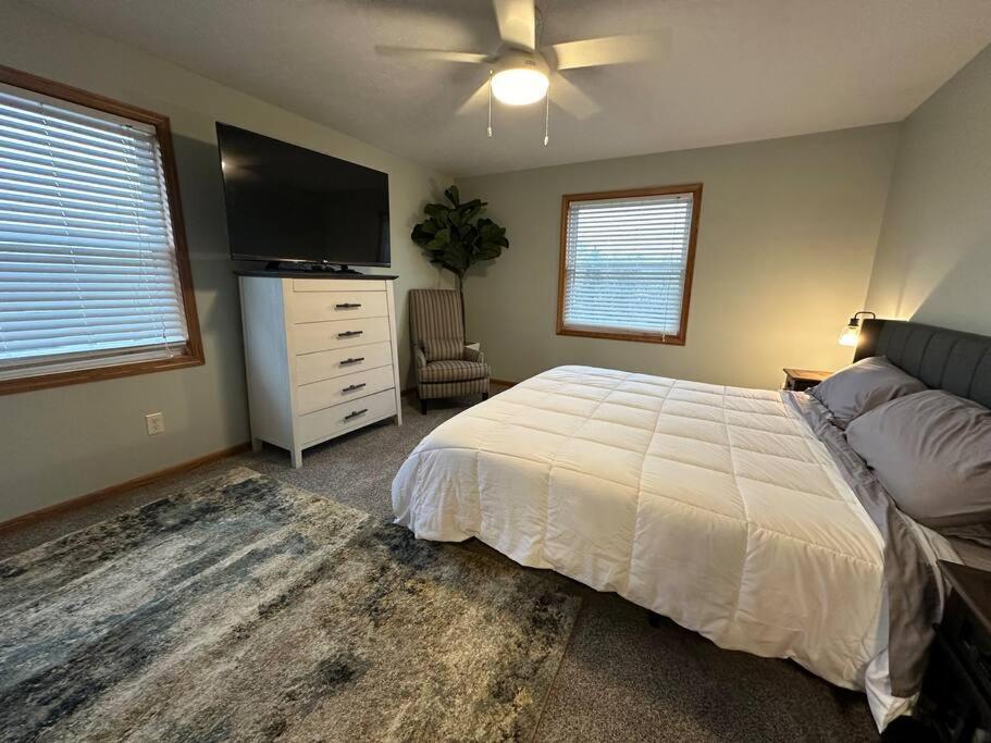 Inviting 3 Bed 2.5 Bath Townhome In Wadsworth Exteriér fotografie
