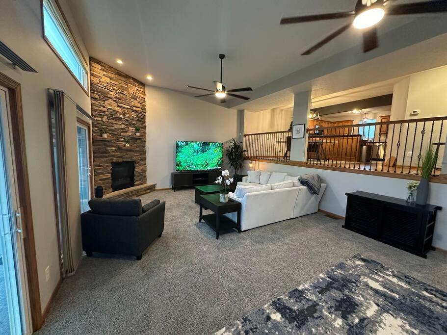 Inviting 3 Bed 2.5 Bath Townhome In Wadsworth Exteriér fotografie